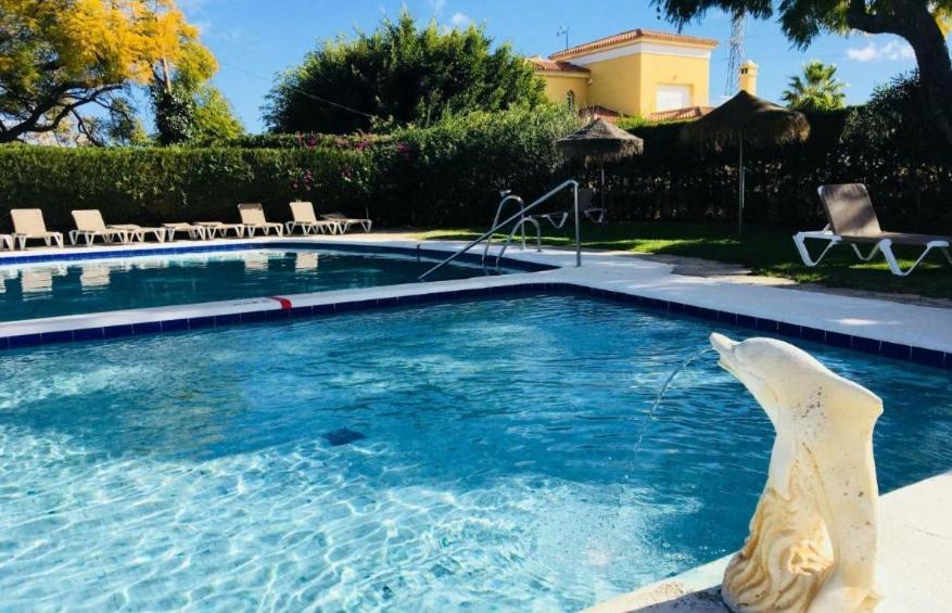 Habitacion Deluxe Con Bano Privado En Atalaya Apartagolf, Estepona Exterior foto